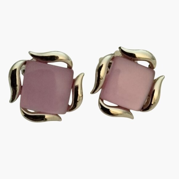 Clip On Earrings Pink Square Lucite Inlays Vintage Gold Tone - Picture 1 of 4